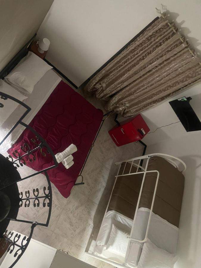 شقة Casa Vacanza La Serenella نابولي المظهر الخارجي الصورة